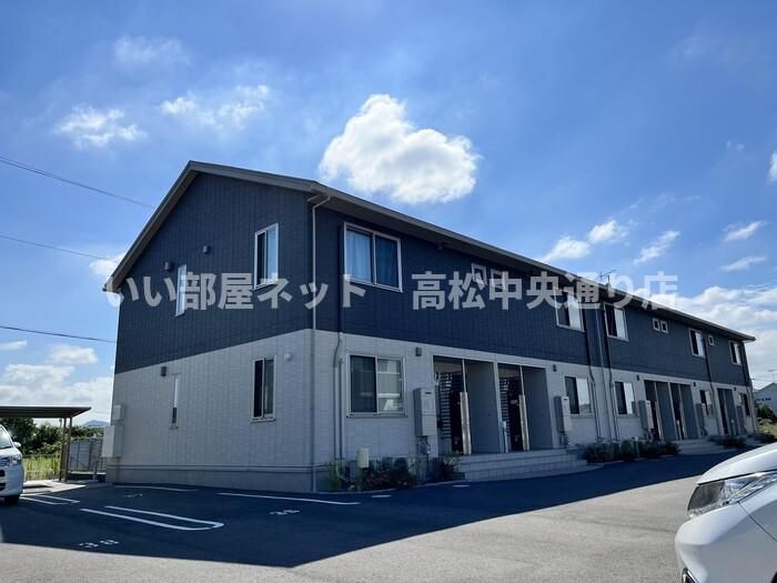 サンシャイン前田C棟 C棟の外観画像