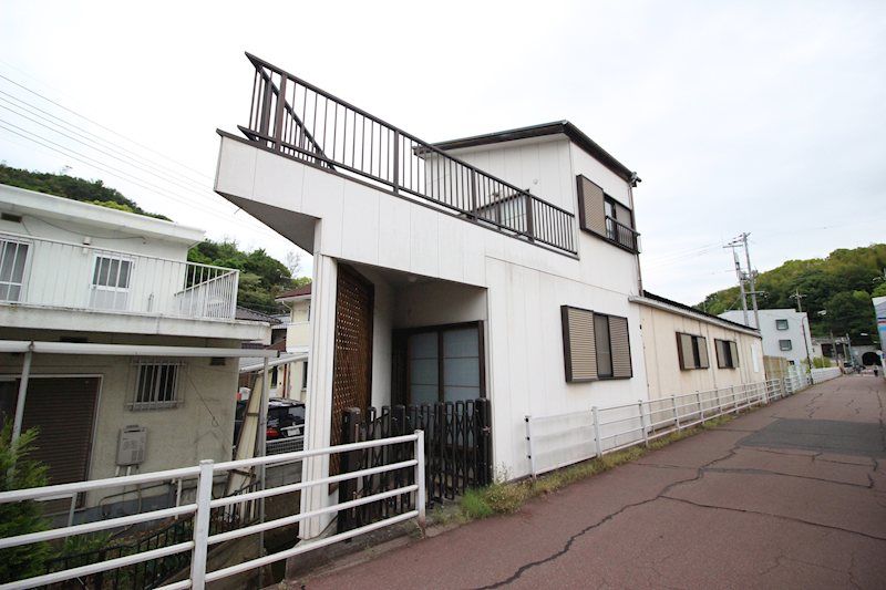 玉野市宇野3丁目戸建の外観画像