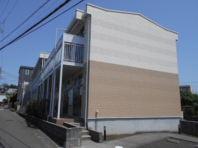 レオパレスフローリッシュの外観画像