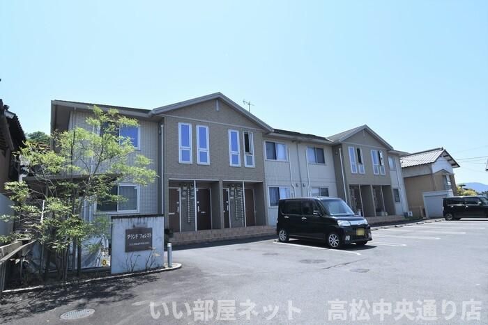 グランドフォレストの外観画像