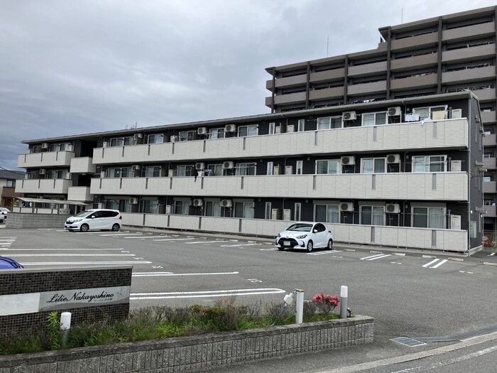 リーリエ中吉野の外観画像