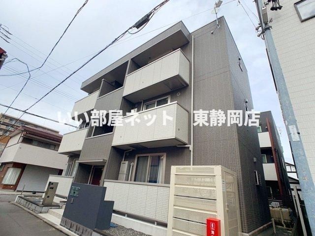クリプトメリア稲川の外観画像