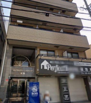 ロイヤルクイーンズパーク蛍池の外観画像