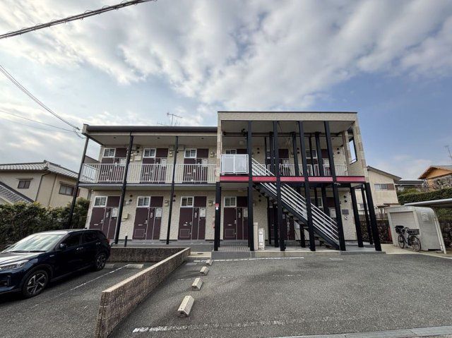 レオパレスオアシス山手の外観画像