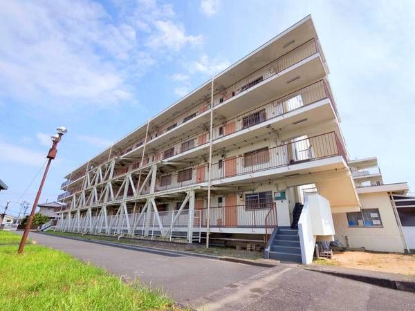 ビレッジハウス高畑2号棟の外観画像