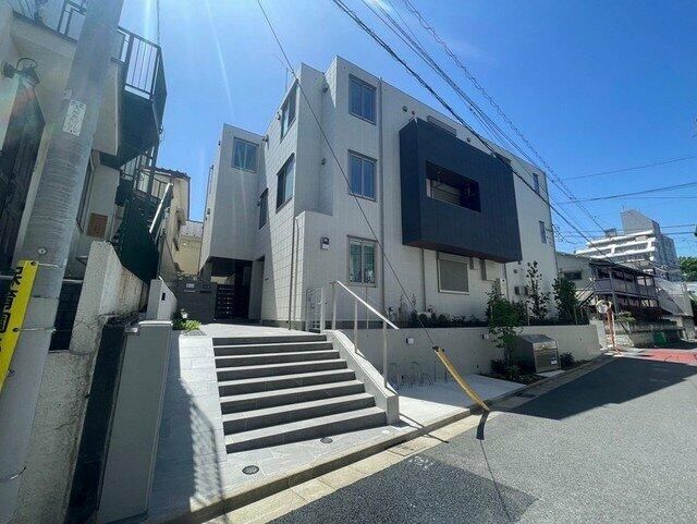 J maisonの外観画像