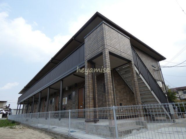 シャンレザンの外観画像