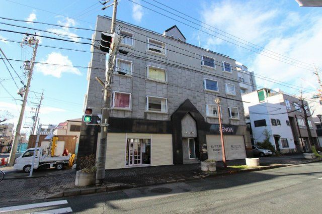 シャルム八幡の外観画像