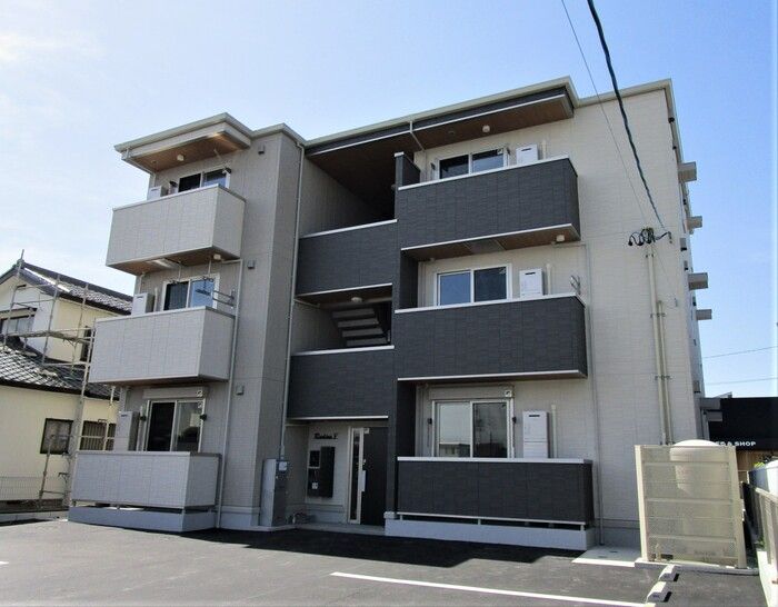 Radius Vの外観画像