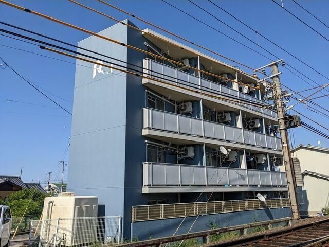 Rビルの外観画像