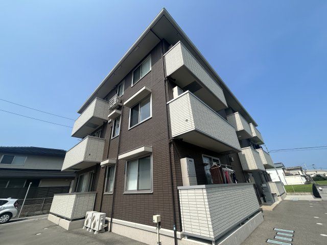 アンベリールの外観画像
