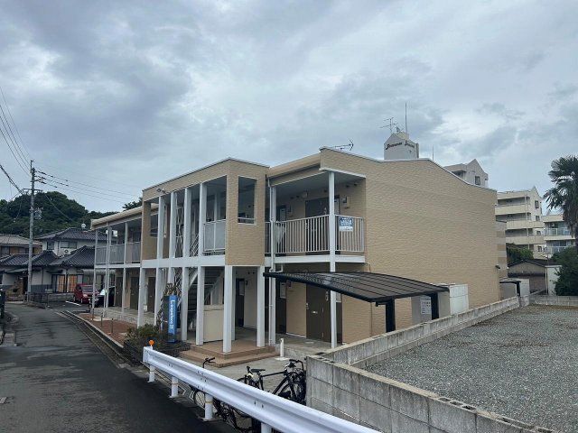 レオパレスドミール横田Ⅱの外観画像