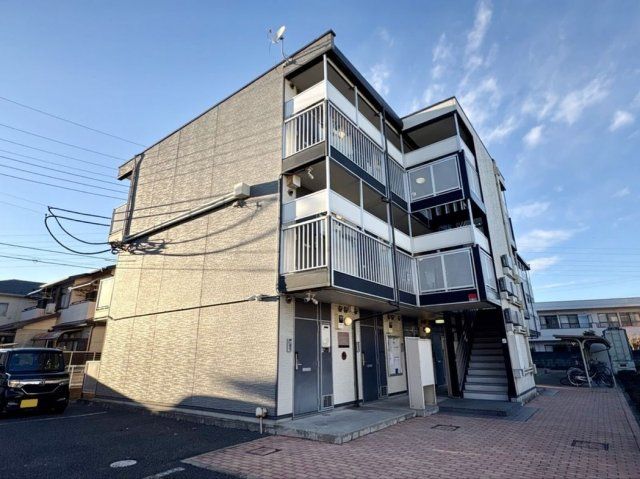 レオパレスサンクフルコートの外観画像