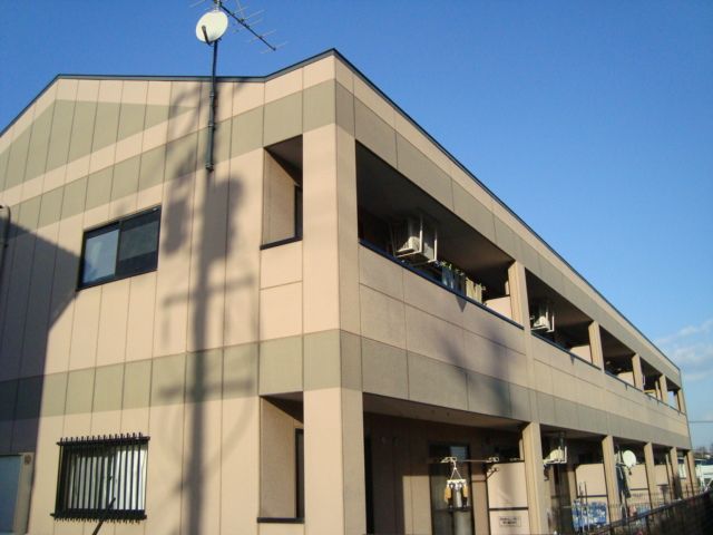 コンフォール1番館の外観画像