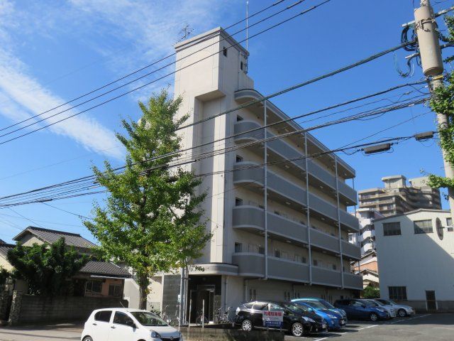 クルーズの外観画像