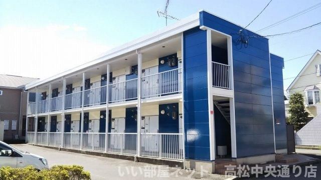 レオパレスウィスタリア坂出の外観画像