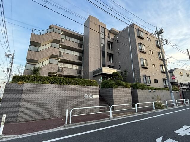 ロイヤルメドウの外観画像