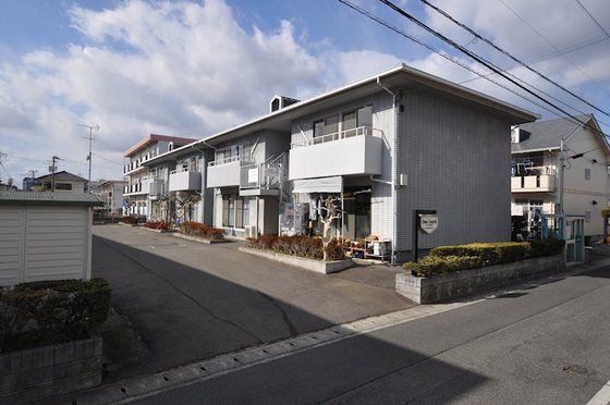 ドミ・アゼリア Bの外観画像