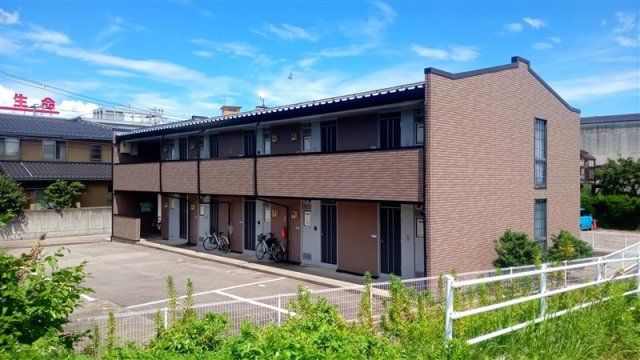 レオパレスムービング・ストーンの外観画像