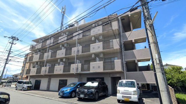 カローラ樽味の外観画像