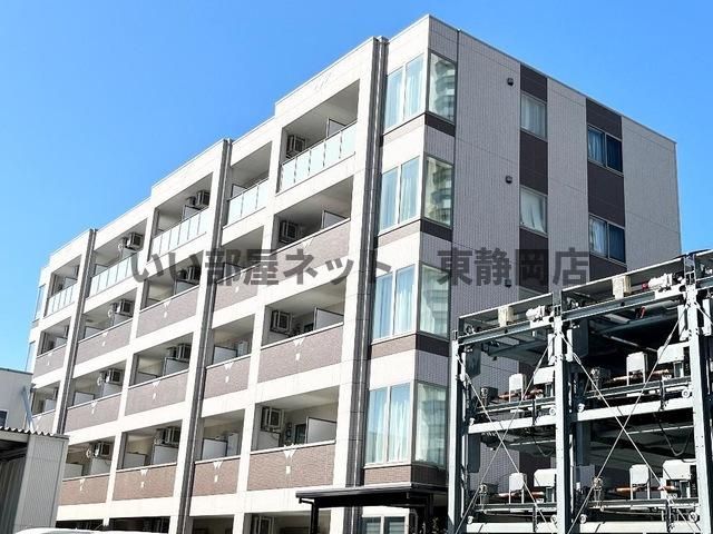 トレシャーナの外観画像
