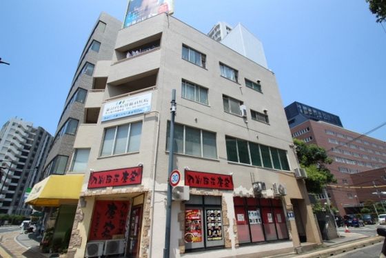 岡本ビルの外観画像