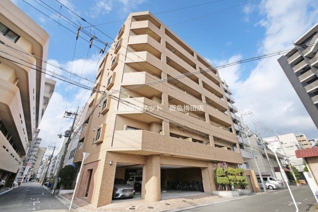 シーナリ江坂の外観画像