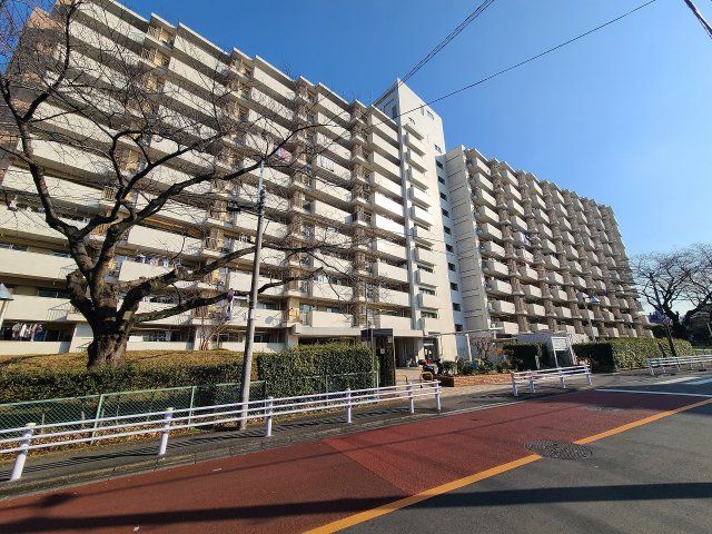 上高田四丁目団地1号棟の外観画像