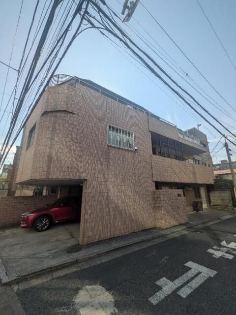 East Hillsの外観画像