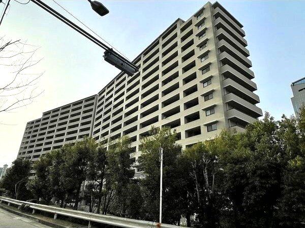 リバーガーデン千里中央の外観画像