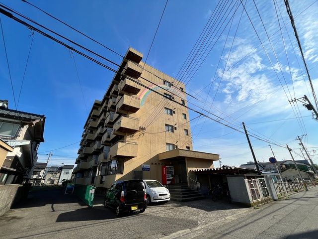 氷川ハイツの外観画像