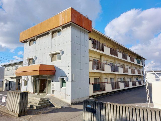 椿マンションの外観画像