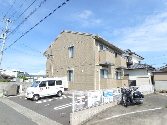 シャリオガーデンの外観画像