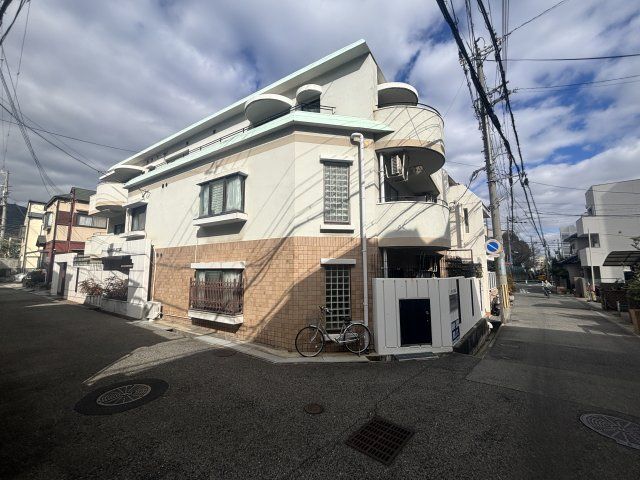 アクティ本山の外観画像