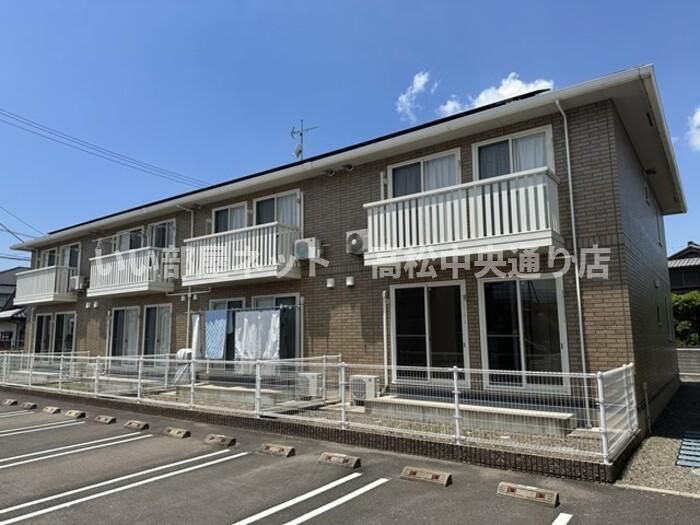アスクール B棟の外観画像