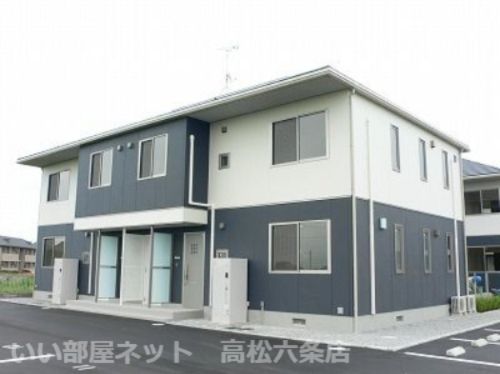 パインテイル A棟の外観画像