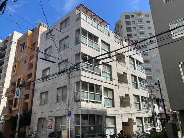 ロイヤルハウス新井の外観画像