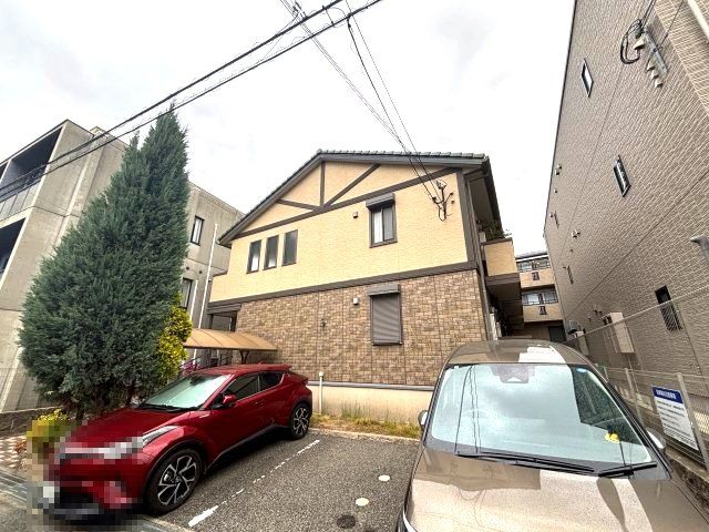 クレセントコートの外観画像
