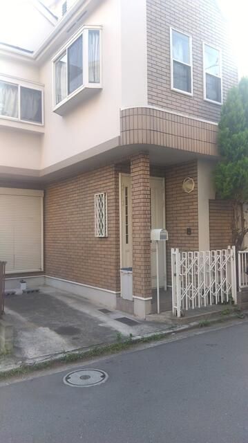 真金町1丁目貸家の外観画像