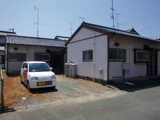 子安町305-12貸家の外観画像