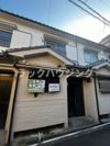 橋波東之町2丁目貸家（左から2番目）の外観画像