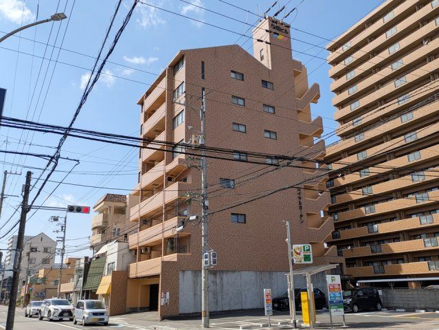 ロイヤルガーデンの外観画像