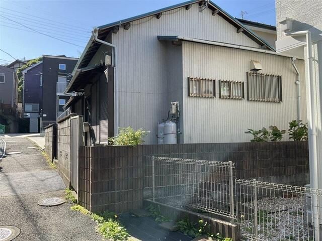 京急本線 京急田浦 徒歩4分 貸戸建の外観画像