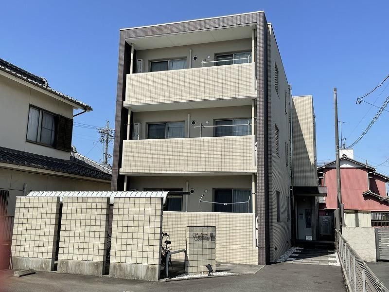 サリエンテⅢの外観画像