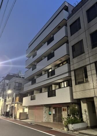 レッドウィングの外観画像