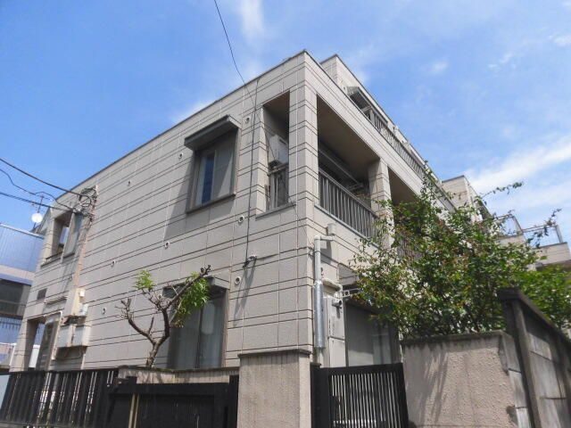 クレセントマンションの外観画像