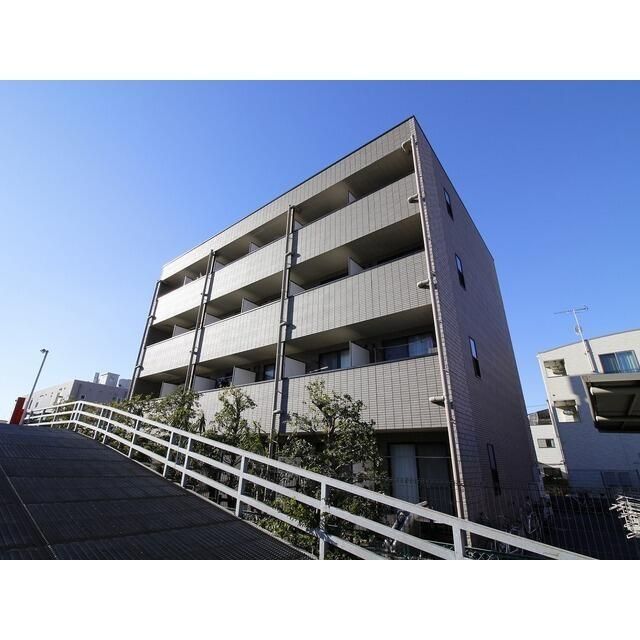アンプルール フェール グランデールの外観画像