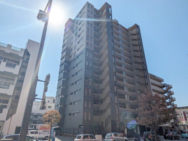 アルファステイツ千舟町通りLUXAの外観画像