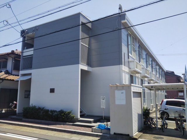 レオパレススプリングの外観画像