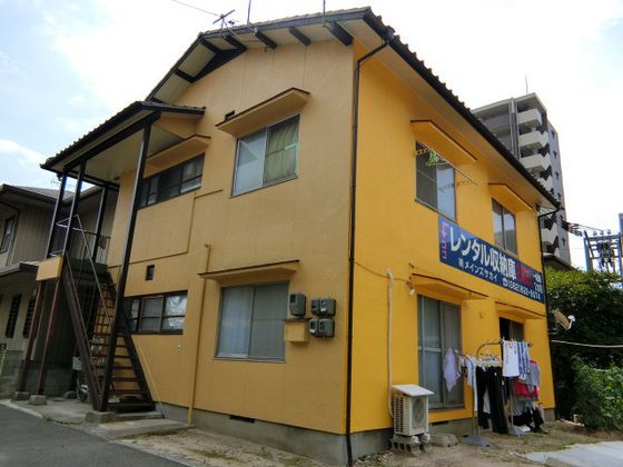花本アパートの外観画像